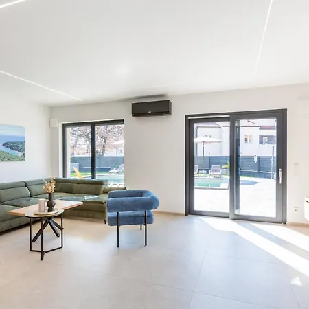 Mila - New 2025 Villa *