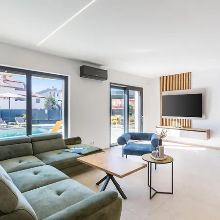 Mila - New 2025 מדולין