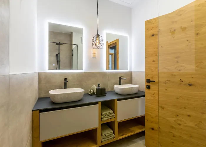 Mila - New 2025 * 메덜린