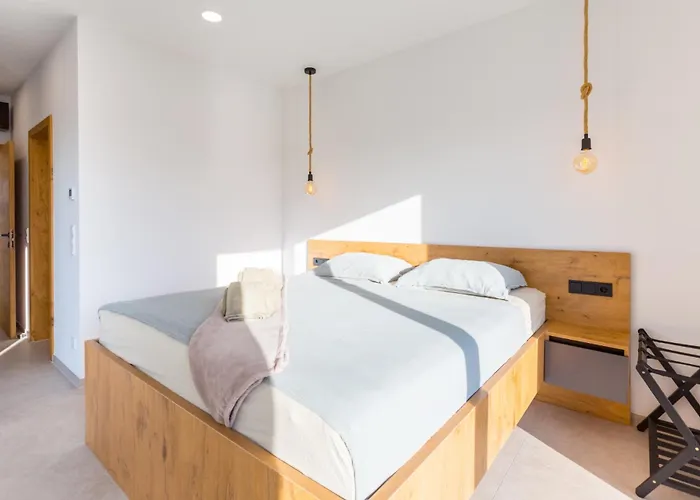 Mila - New 2025 * 메덜린