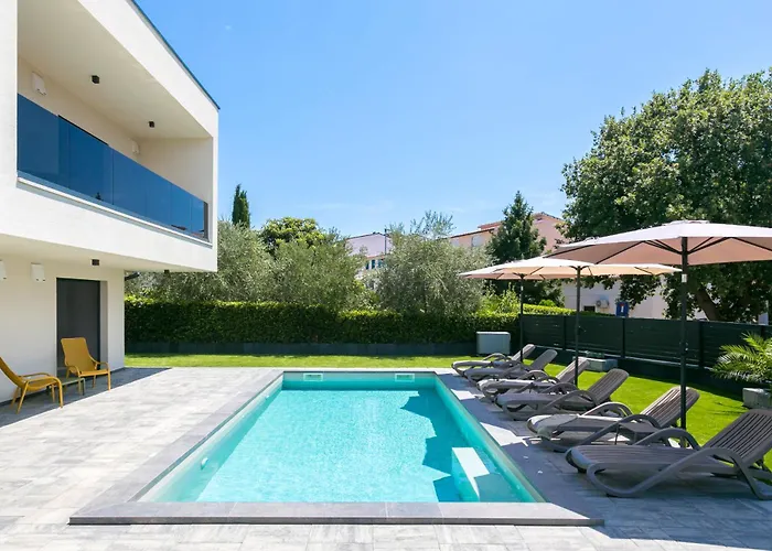 Mila - New 2025 빌라 메덜린